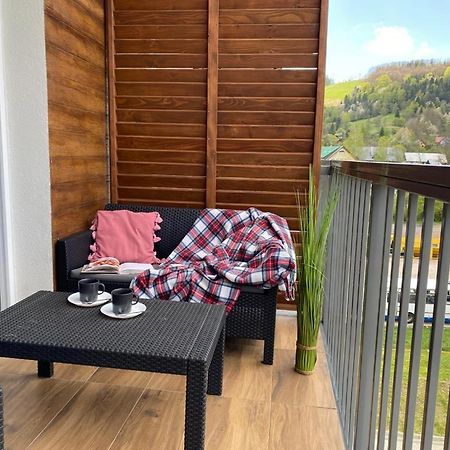 Bieszczady Apartament "Cicha Woda" Apartment Ustrzyki Dolne Exterior foto
